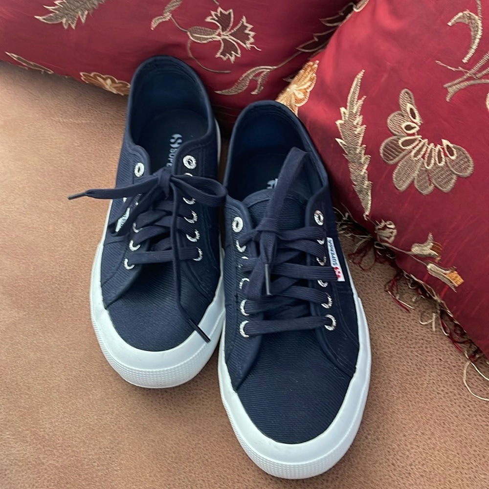 Superga blue denim sneakers men’s size 7.5 or women’s size 9.5 NEW